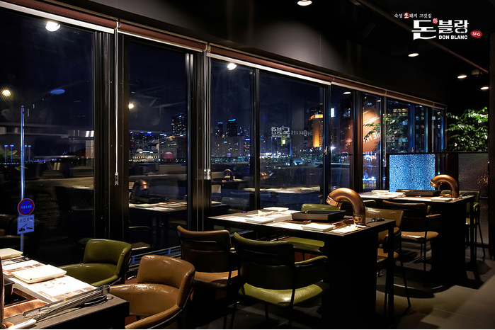 신화푸드그룹 돈블랑, 해운대점 ‘내일로’ 고객 할인 이벤트